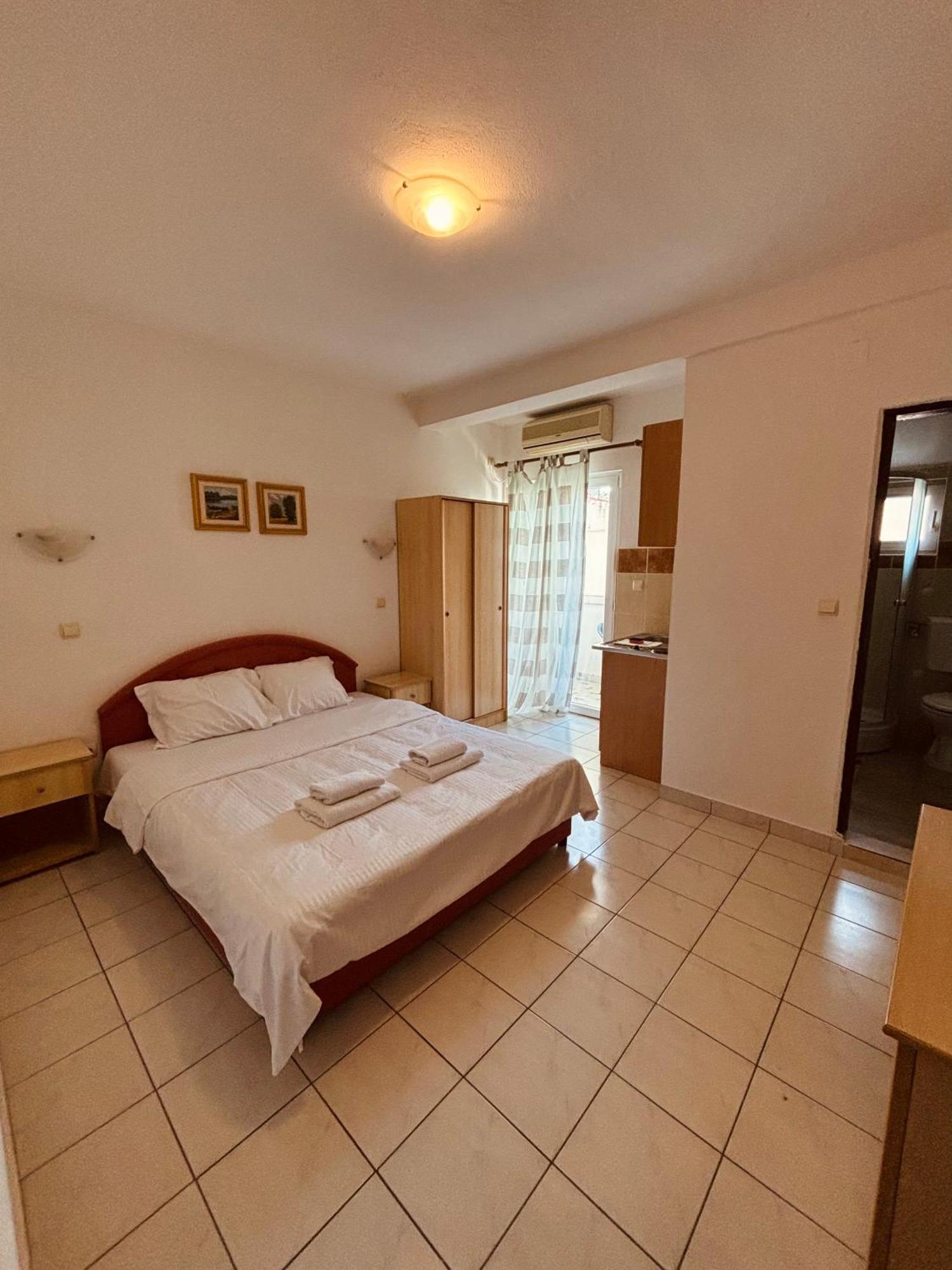 Studio Lemon Apartment Budva